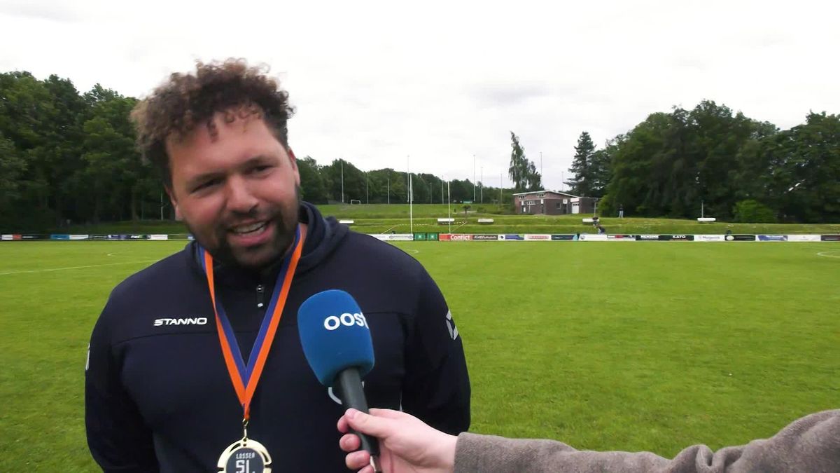 Ron Naafs na de promotie van SV Losser naar de 1e klasse