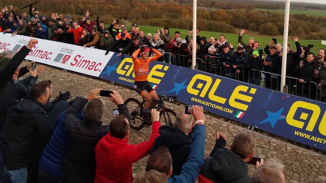 Van der Haar bij de finish in Wijster