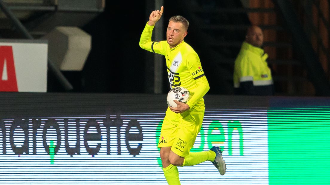 Niek van Sprundel na zijn doelpunt Hoek tegen Heracles