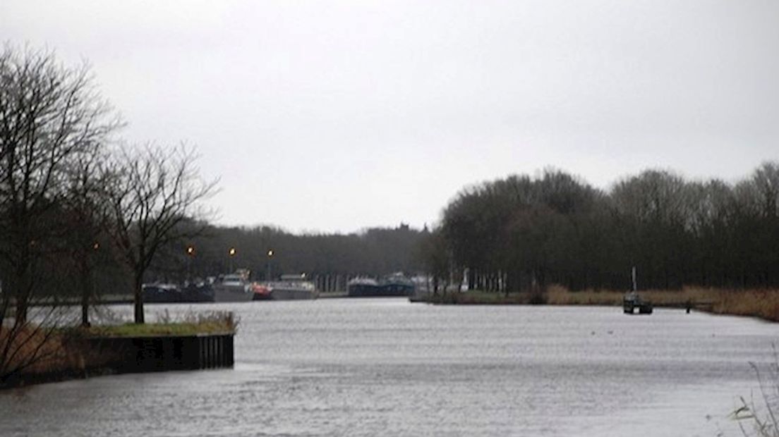 Sluis Eefde dicht