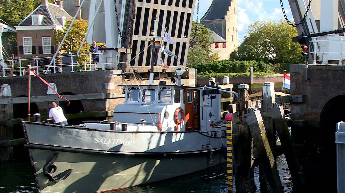 Mini-reünie met oude politieboten in Zierikzee