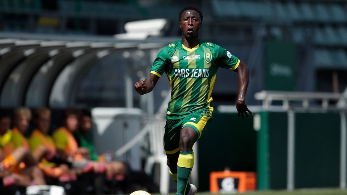 Robin Polley in actie voor ADO Den Haag.