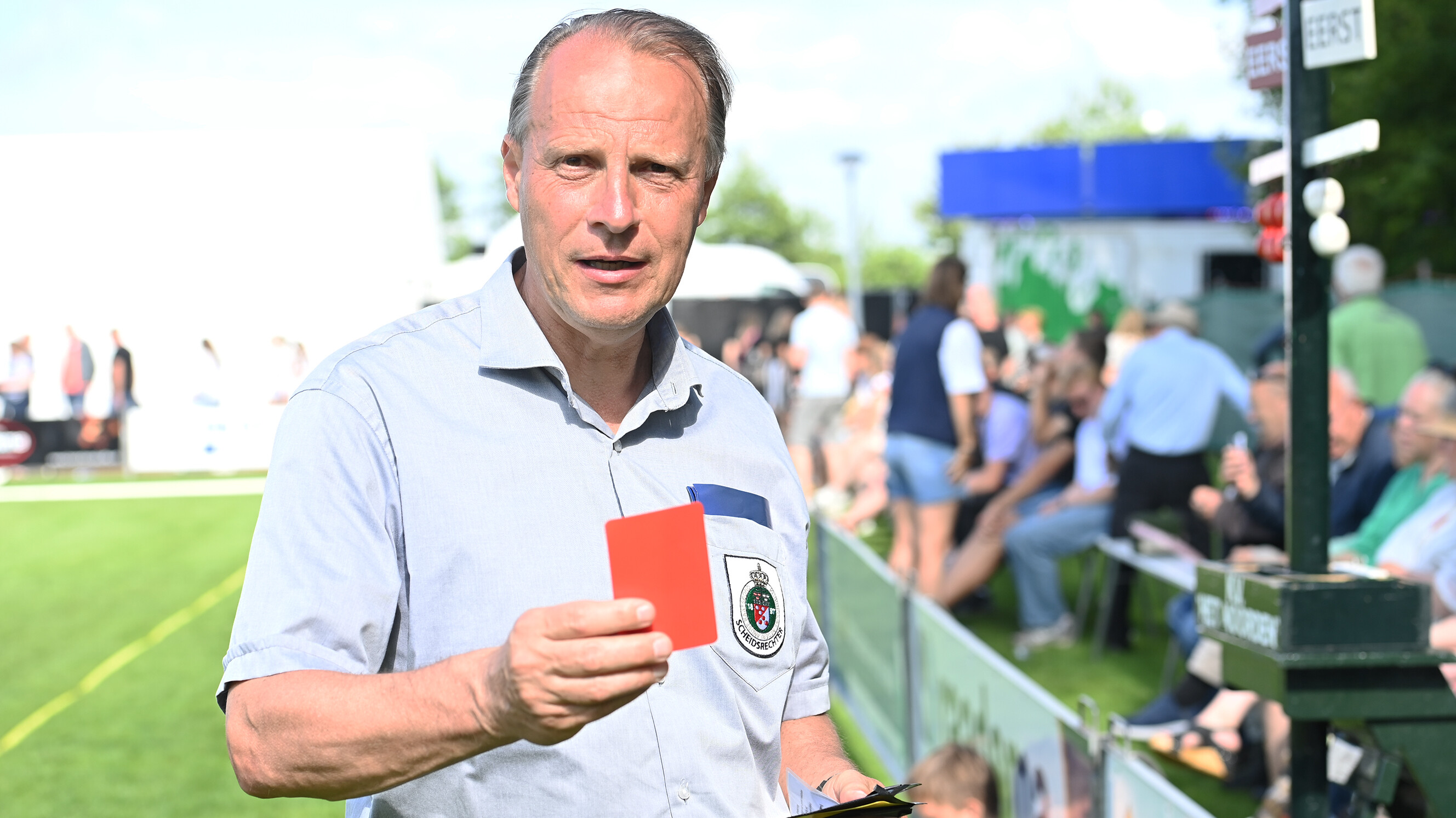 Reade kaart by it keatsen yn Sint Jabik, fiifde kear yn histoarje fan de sport