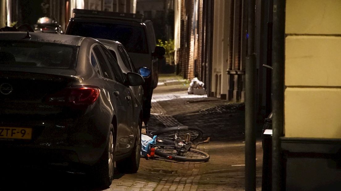 Politie lost waarschuwingsschot in Deventer