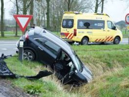 112 Nieuws: Explosief naar woning in Enschede gegooid |  Automobilisten gebruiken weg in Daarlerveen als racebaan