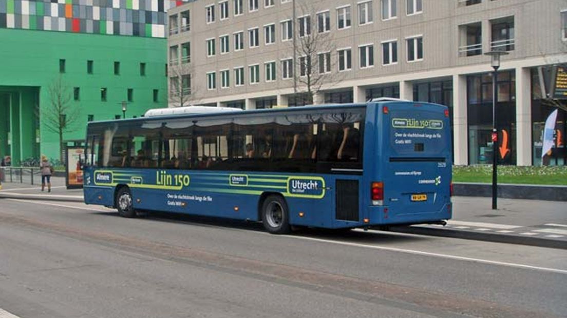 Spitsbus 150 levert te weinig geld op voor Connexxion.