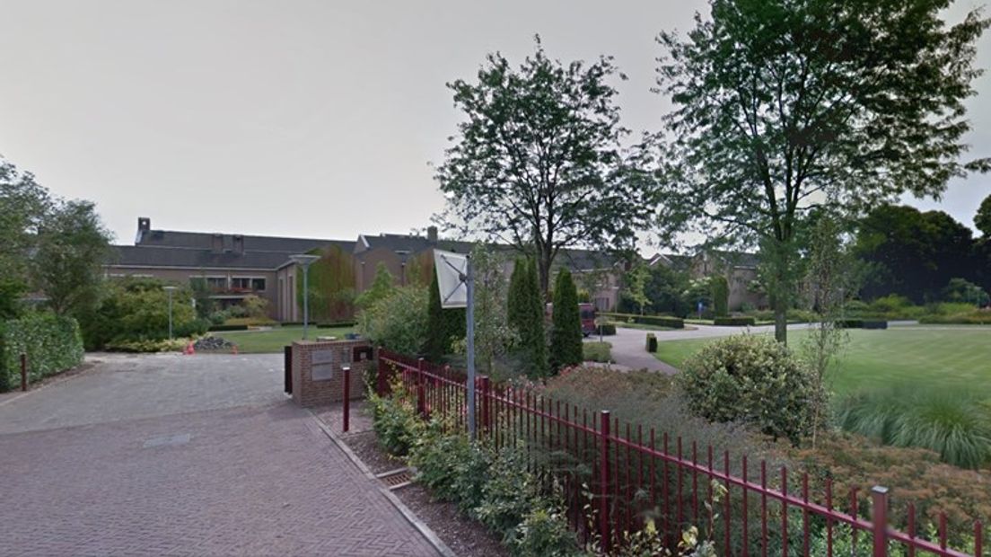 Het hoofdkantoor van de Jehova's getuigen in Emmen  (Rechten: Google Streetview)