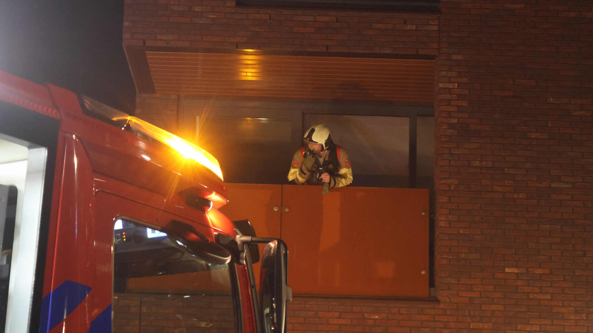 Brand in woning Veenendaal, twee katten gered