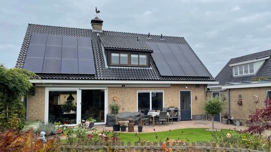 Foto: Hein investeerde 35.000 euro en wekt nu genoeg stroom op voor vier huishoudens