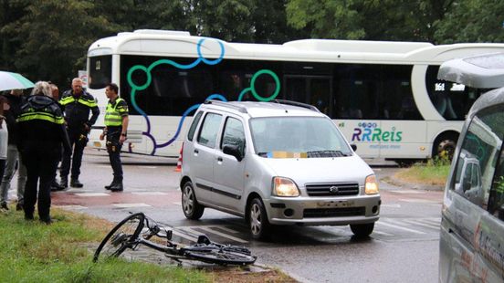 112 Nieuws: Fietser gewond bij aanrijding in Wijhe. 112 Nieuws: Fietser gewond bij aanrijding in Wijhe.