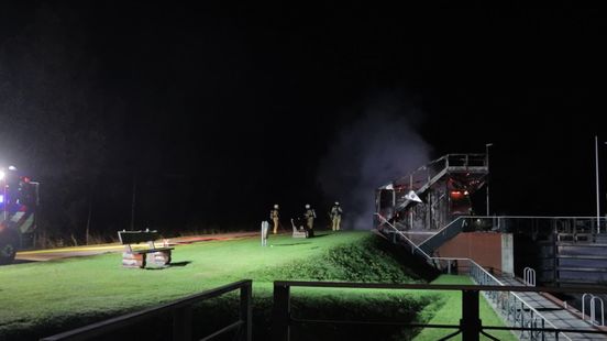 Sluisgebouw in Nieuw-Dordrecht brandt tot de grond toe af