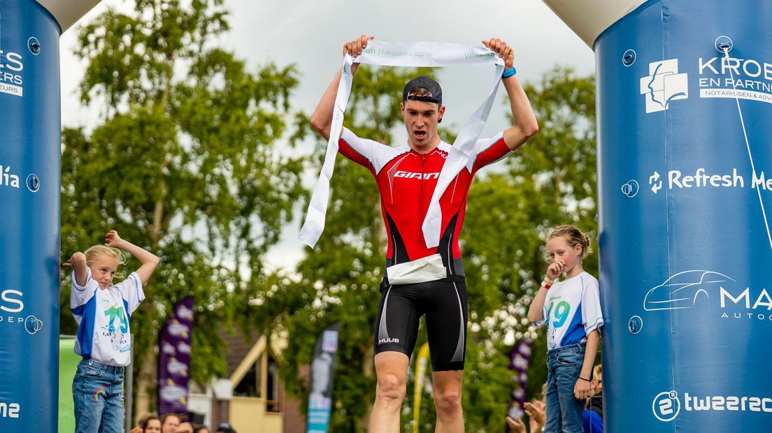 Sven Strijk was in 2019 de laatste winnaar van de Triathlon van Nieuwkoop
