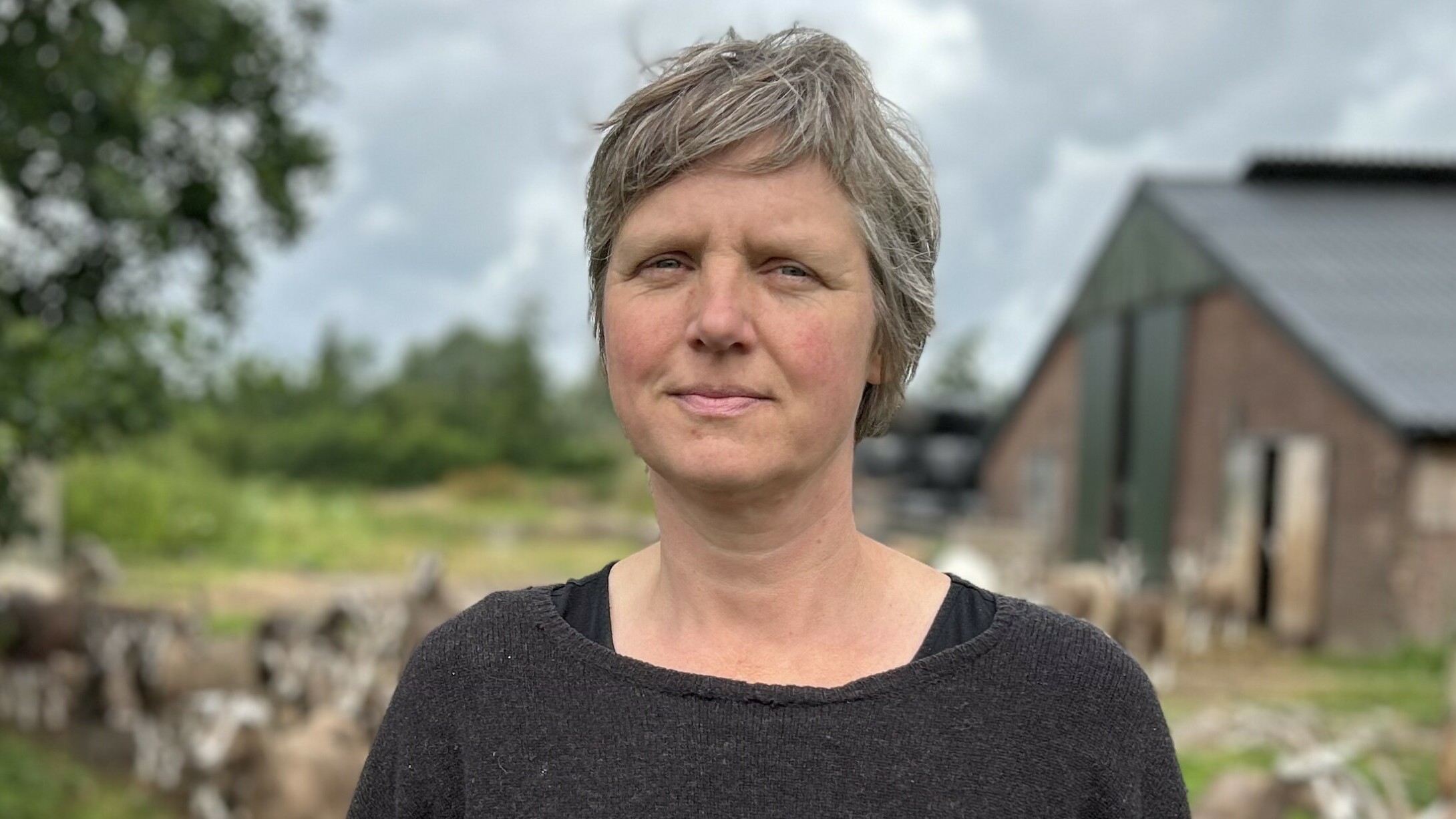 Geitenboer Doetie moet deel van haar geiten wegdoen: "Zo krom als wat"