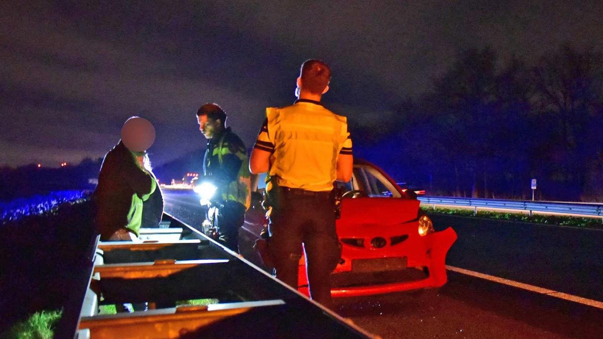 Aanhouding na kop-staartbotsing op A2 bij Hunsel