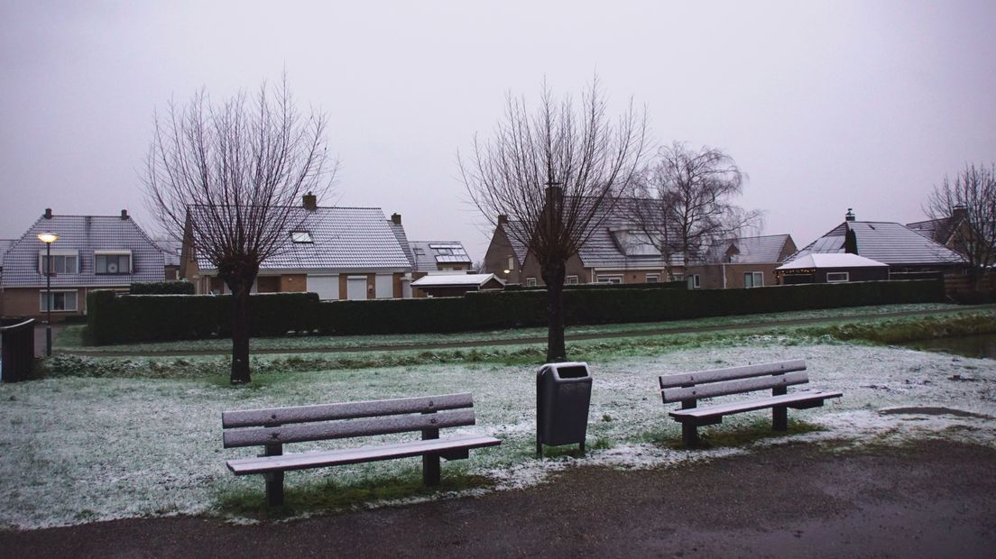 Laagje sneeuw in 's-Heerenhoek