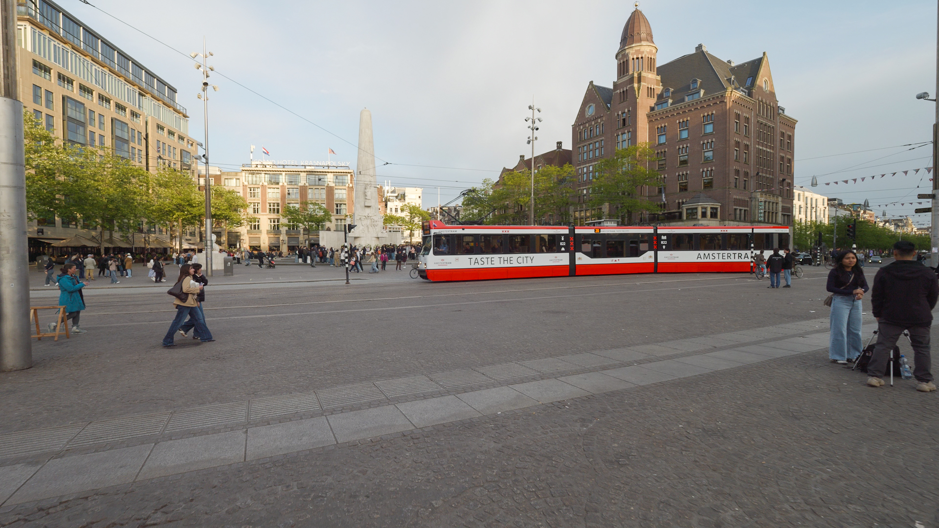 De AmsterTram is volgens Knegt met open armen ontvangen.