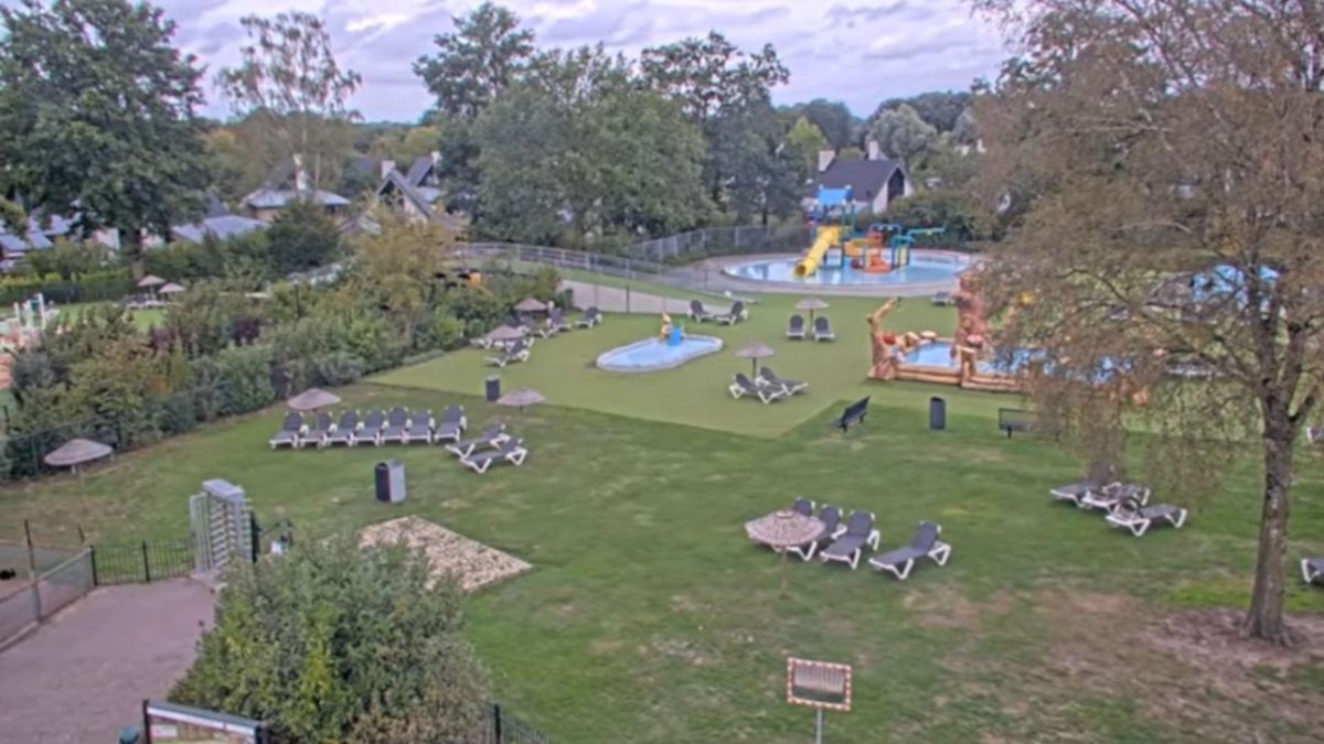 Webcams leggen terrasgangers, kentekens en zwemmers vast: 'Dit kan niet'