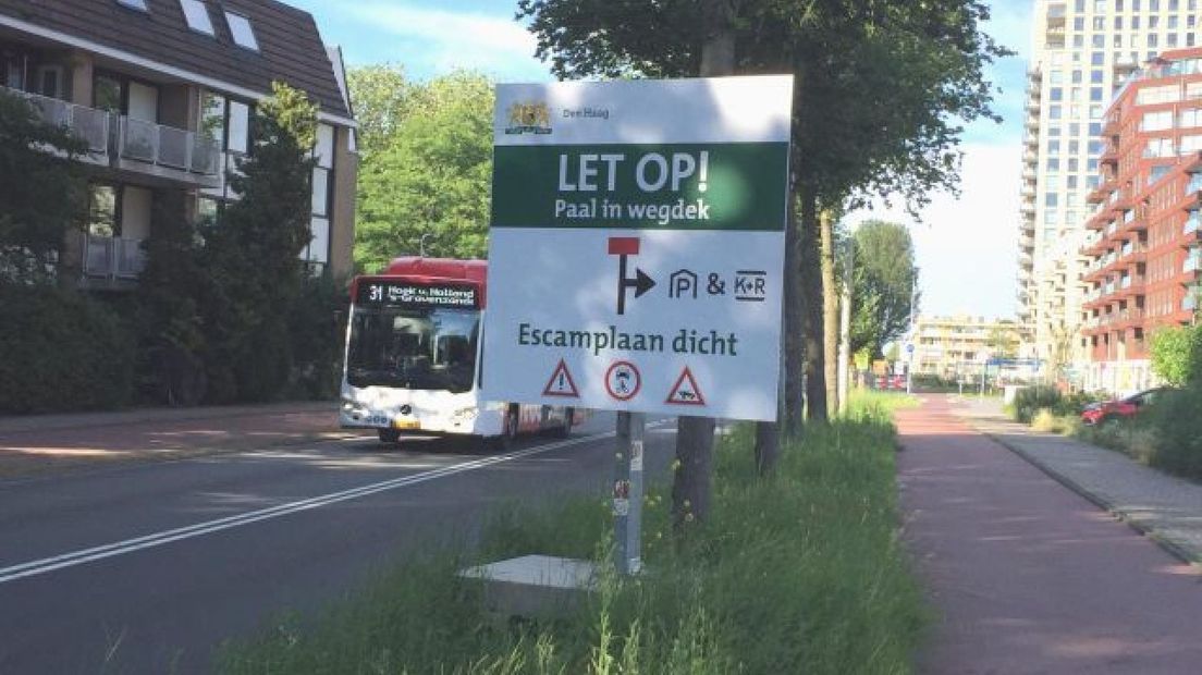 Borden op de Escamplaan