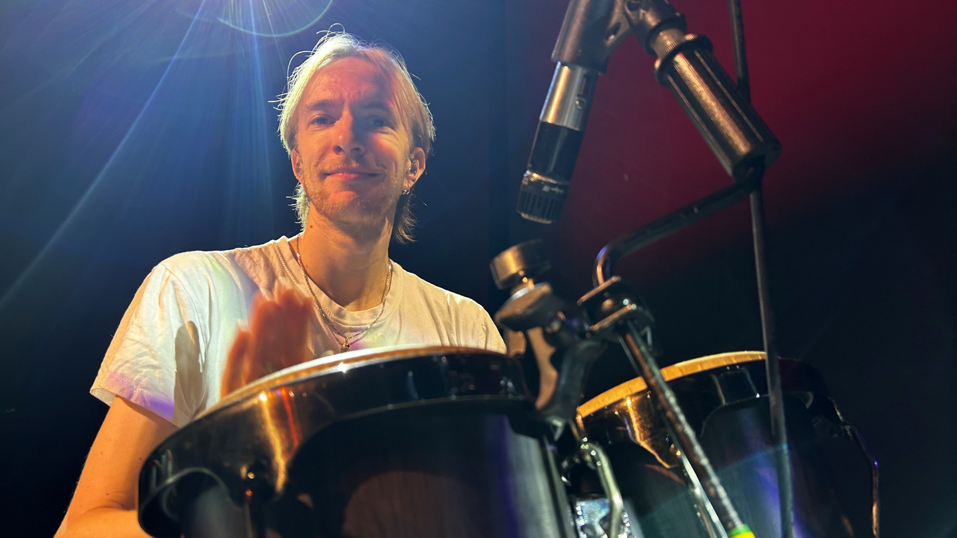 Drummer Max van Dijk van The Young Analogues