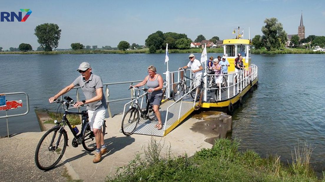Pont tussen Batenburg en Demen