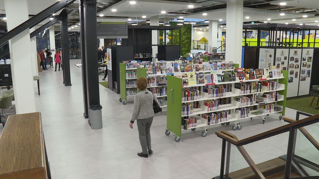 De bibliotheek in het nieuwe stadhuis