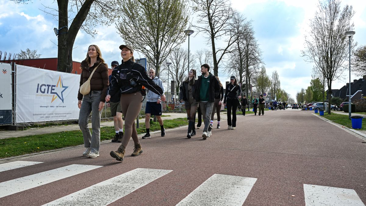 De Kennedymars trekt door Limburg, hoe verloopt het met de wandelaars?