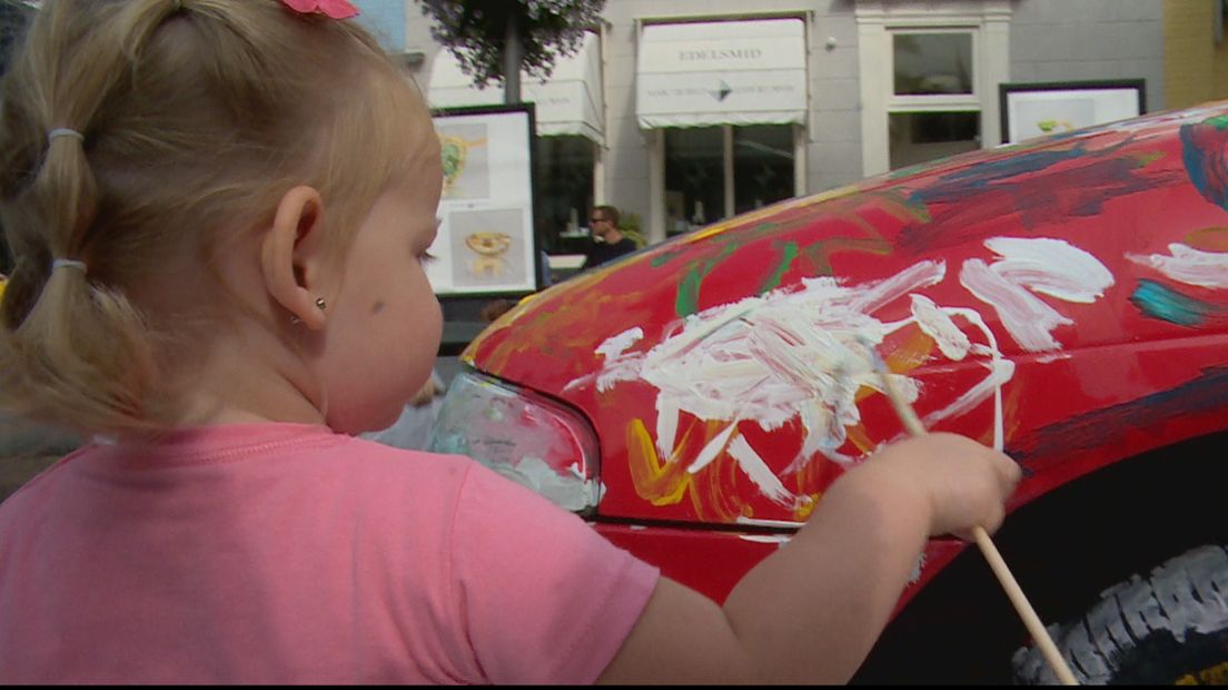 5000 kinderen de baas tijdens Goes Kinderstad (video)