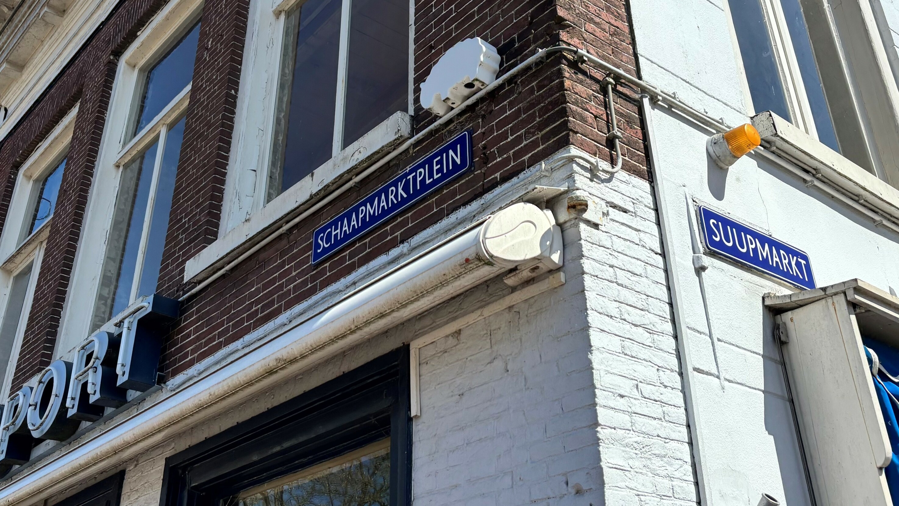 Om it Schaapmarktplein hinne is in soad oerlêst