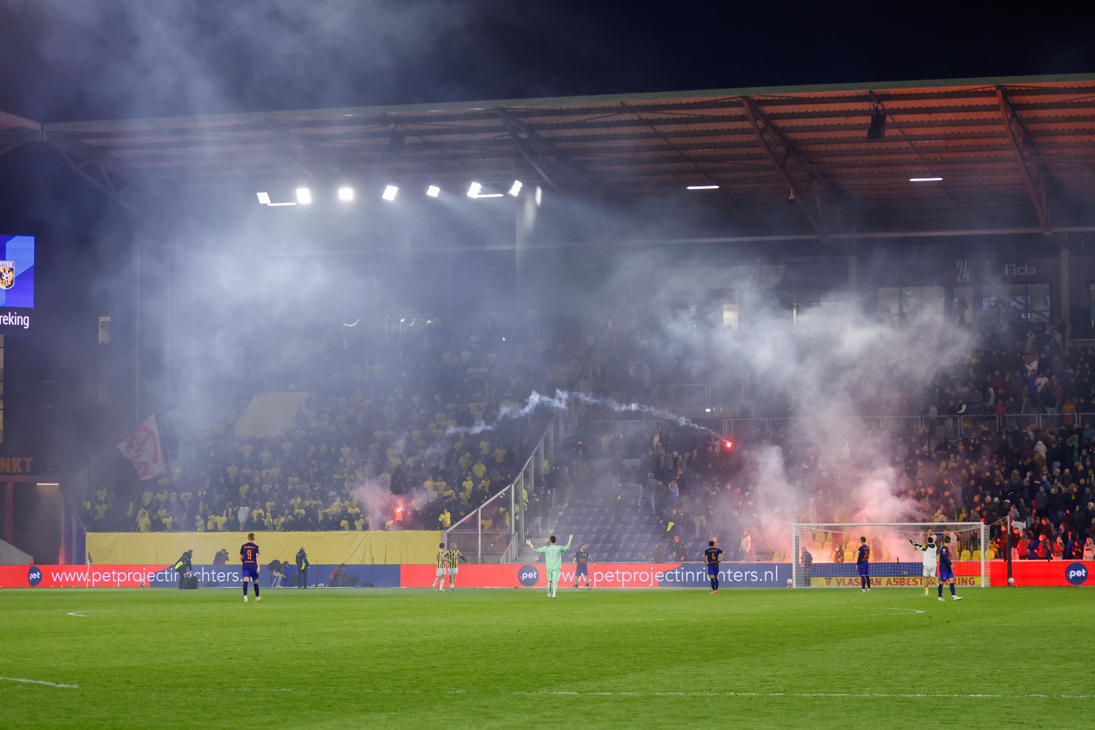 Wat moet Cambuur met het uitvak? "Ik weiger om daar meteen aanpassingen aan te laten doen"