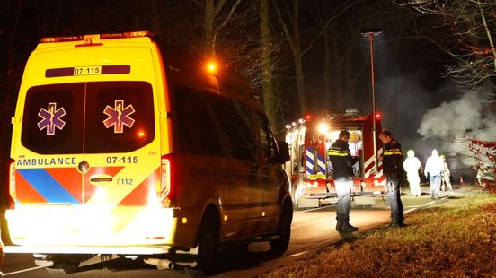 Dode bij ongeluk, auto in brand.