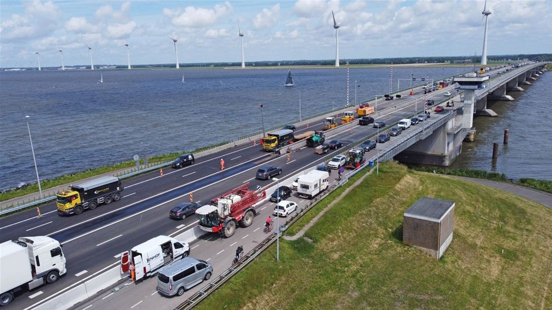 De Ketelbrug, de A6, tussen Lelystad en Emmeloord (Foto ter illustratie).