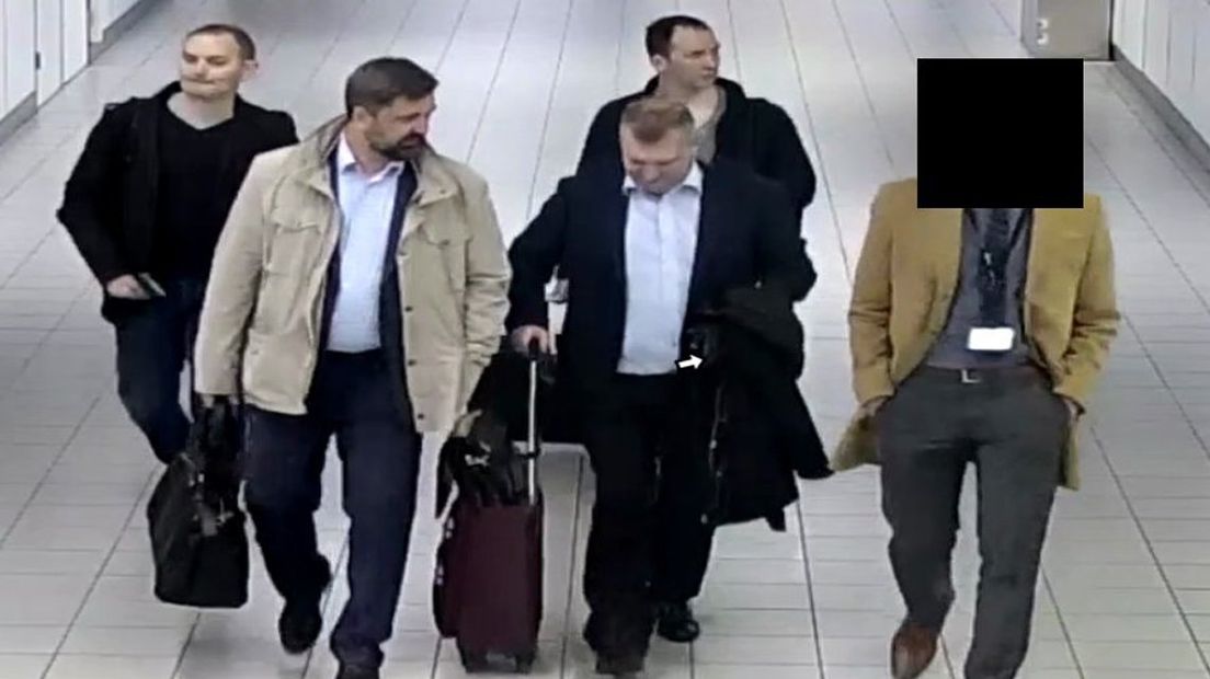 De Russische spionnen die probeerden de OPCW te hacken bij hun aankomst in Nederland