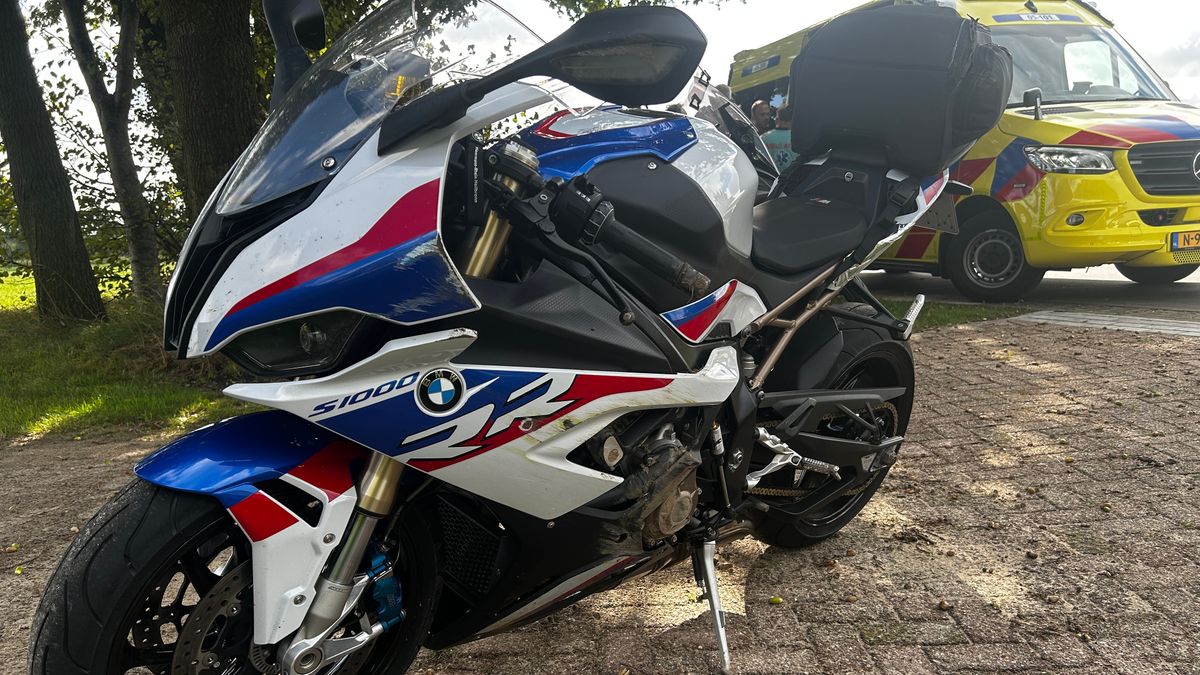 Twee motorrijders gewond bij ongeluk in Markelo