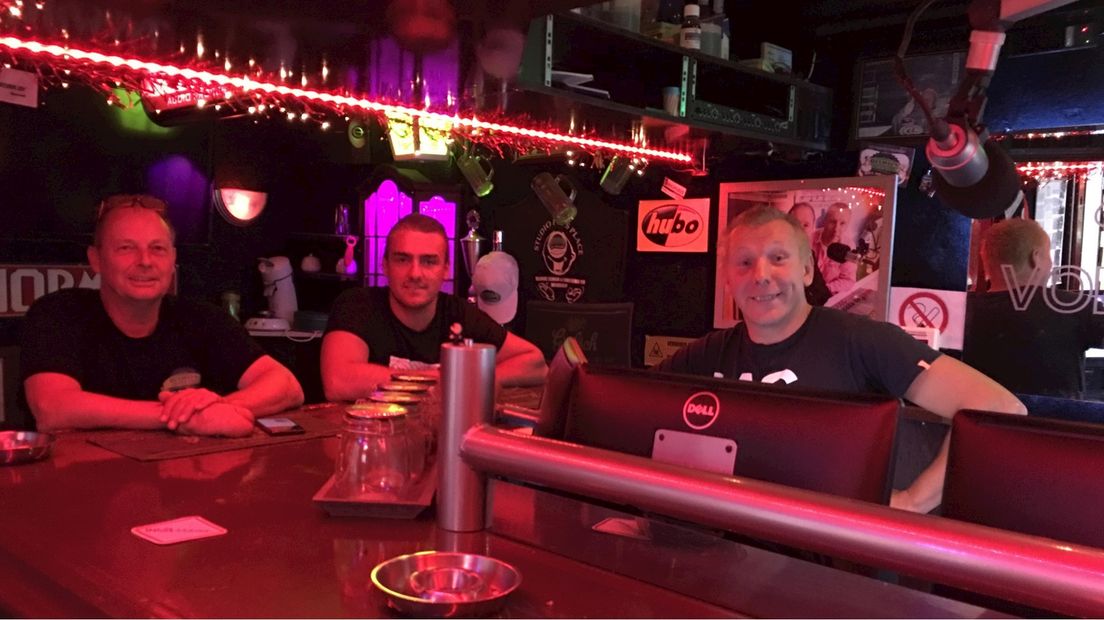 Dj's van Radio Olympia zijn blij met de landelijke nominatie