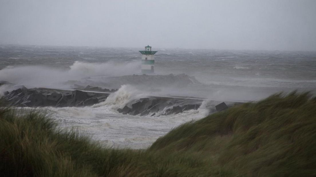 Hoge golven door de storm