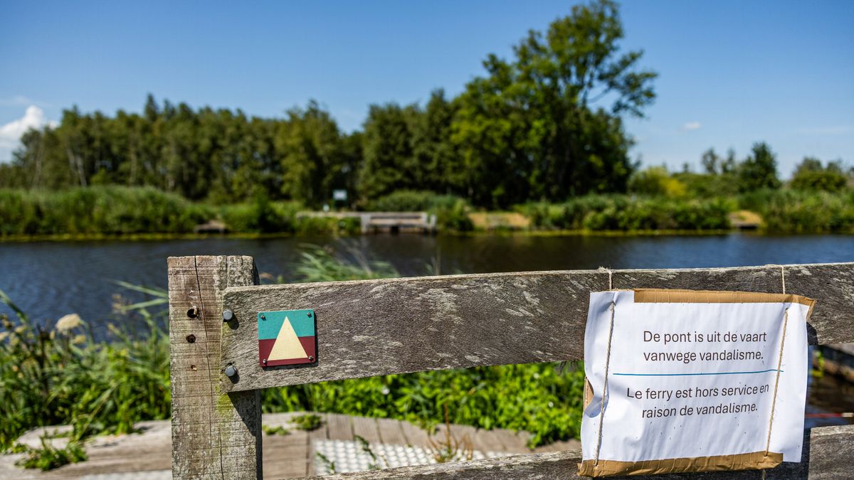Pont De Deelen bij Luinjeberd alweer vernield: 
