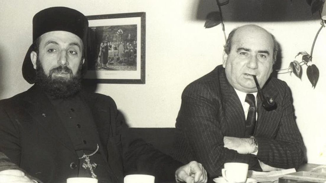 Bisschop Cicek en Hanna Kulhan (rechts), 1977