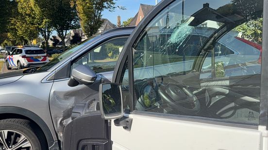 Aanrijding in Meijel: brommobilist met ambulance naar ziekenhuis Nieuws