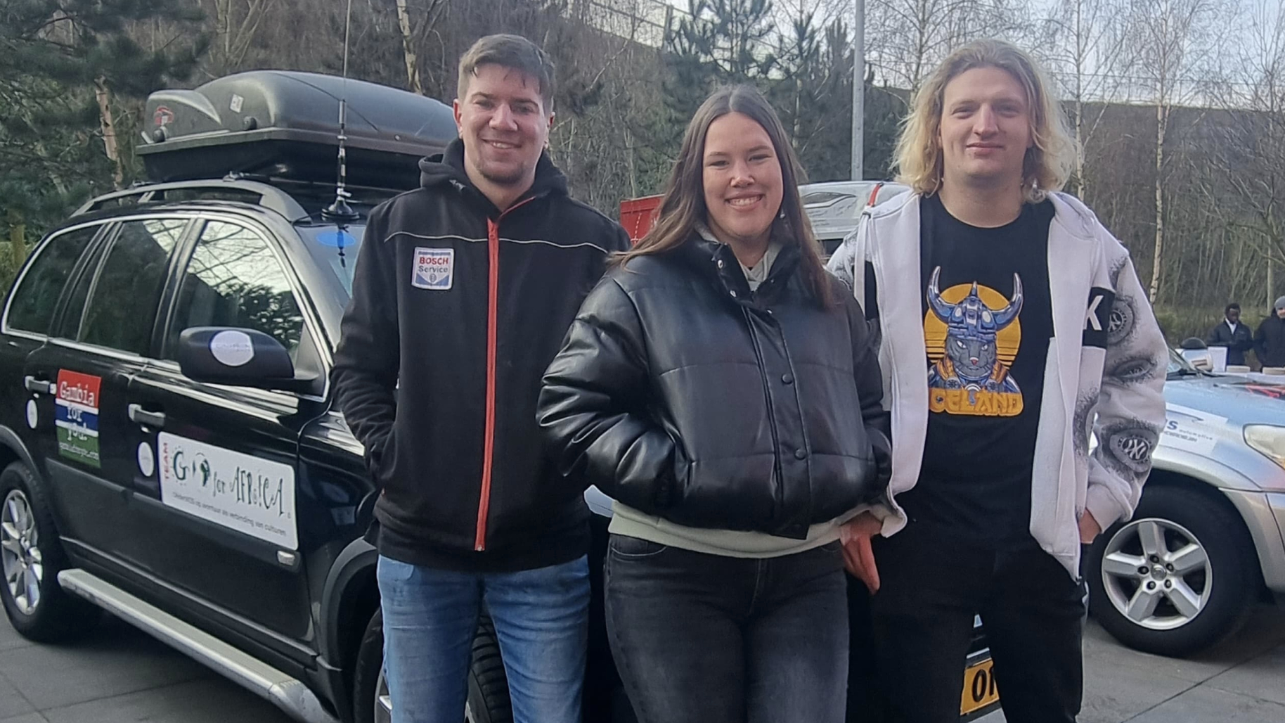 Kayleigh met haar reisgenoten Luka en Bas