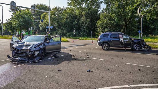 Gewonde bij botsing • maaltijdbezorger beroofd. Gewonde bij botsing • maaltijdbezorger beroofd.