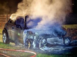 Auto's verwoest door branden in Klazienaveen en Erica