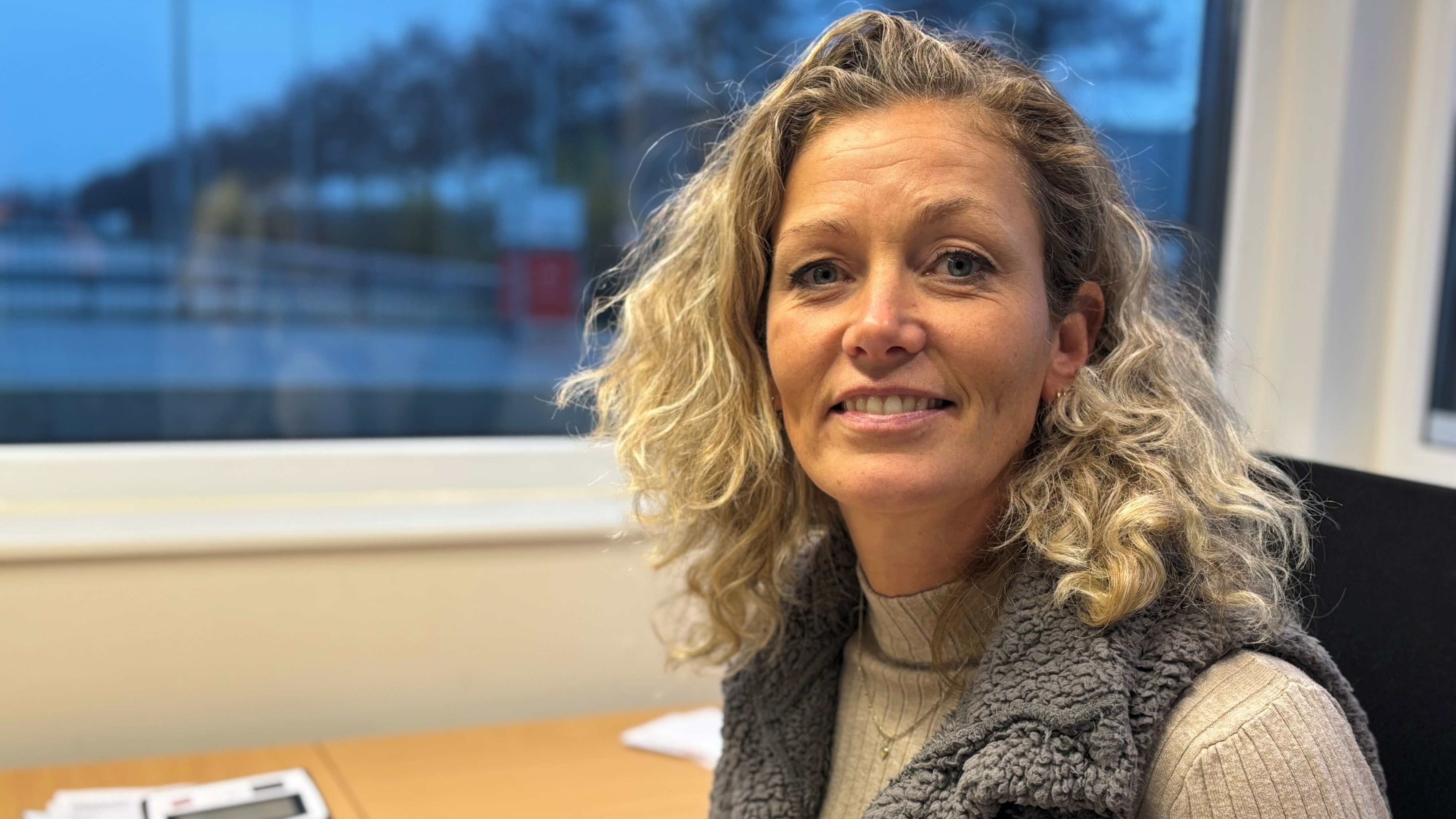 Officemanager Annelies Mulder de Vries dy't ek HRM-taken docht