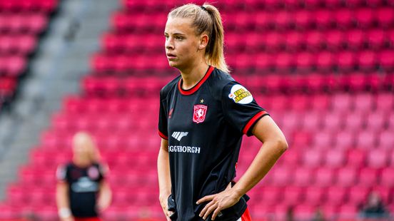 FC Twente Vrouwen verliezen strijd om Supercup van PSV Home