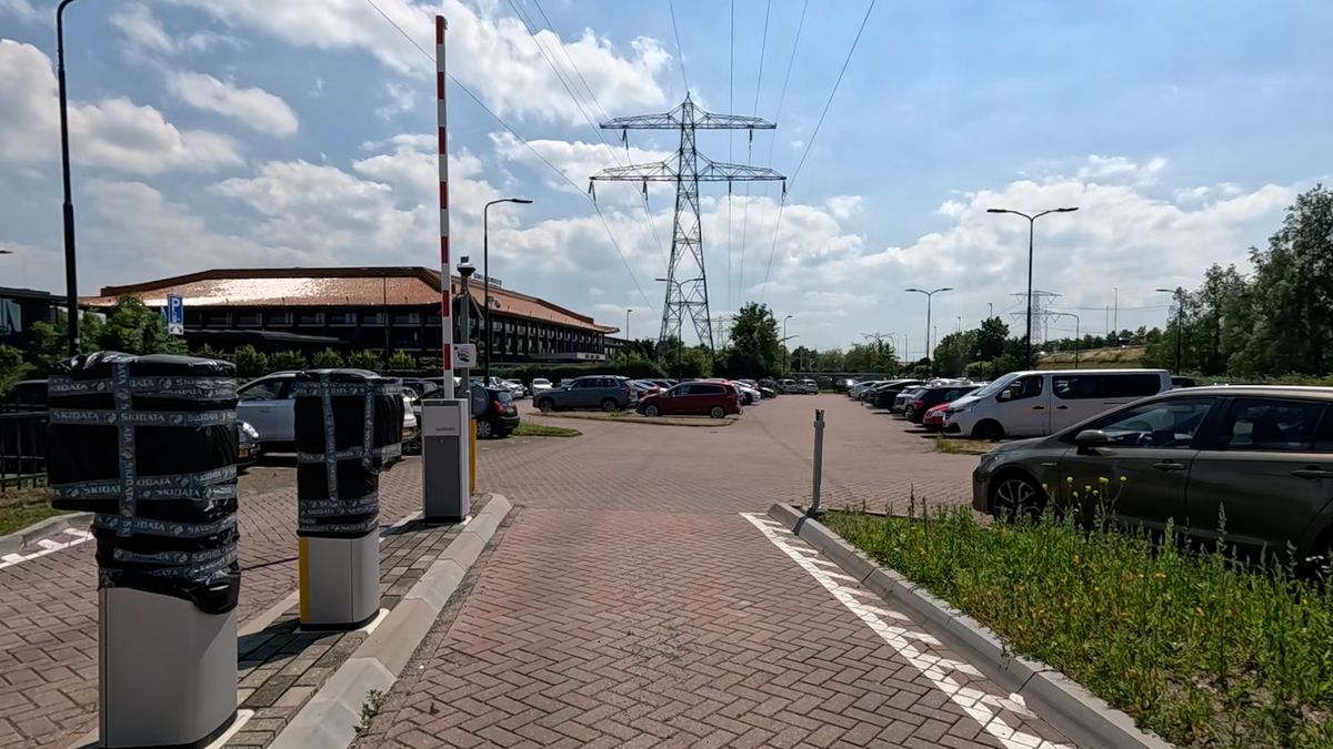 Discussie over betaald parkeren P+R Breukelen houdt aan, gemeente stapt naar rechter