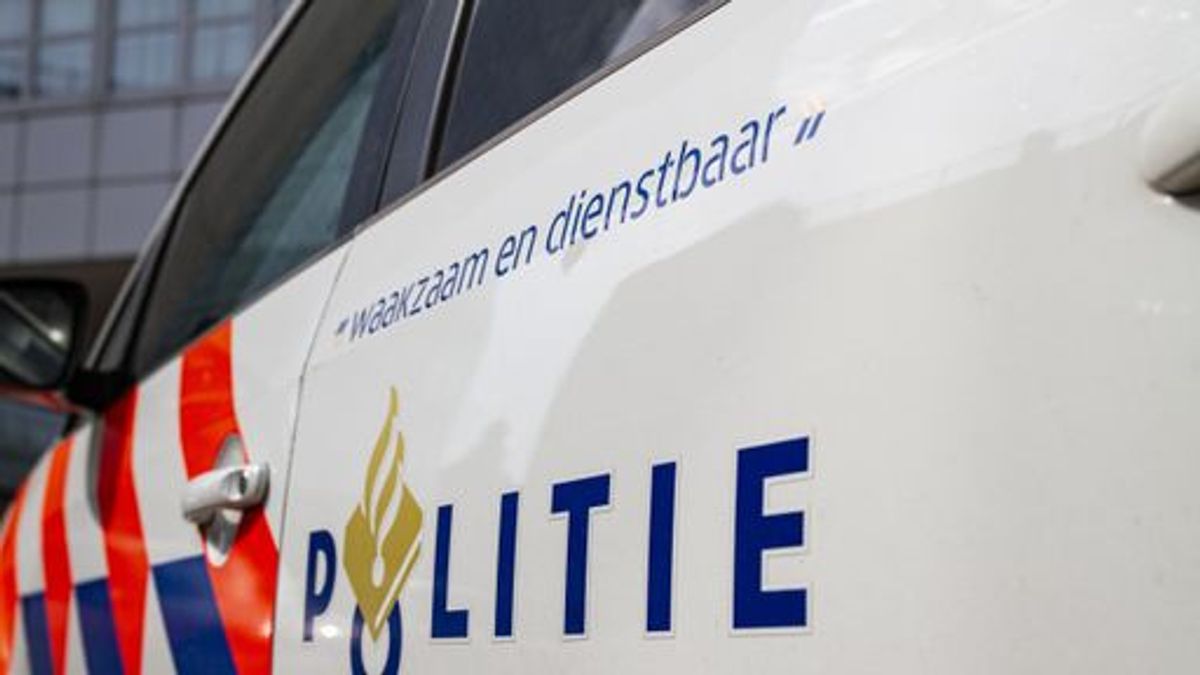 Steen door rijdende auto gegooid in Oldenzaal: 'Poging moord of doodslag'