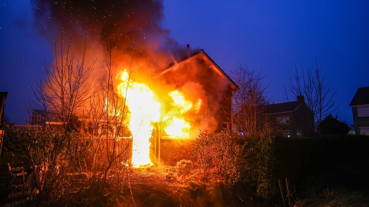 Woning volledig uitgebrand in Oudehaske
