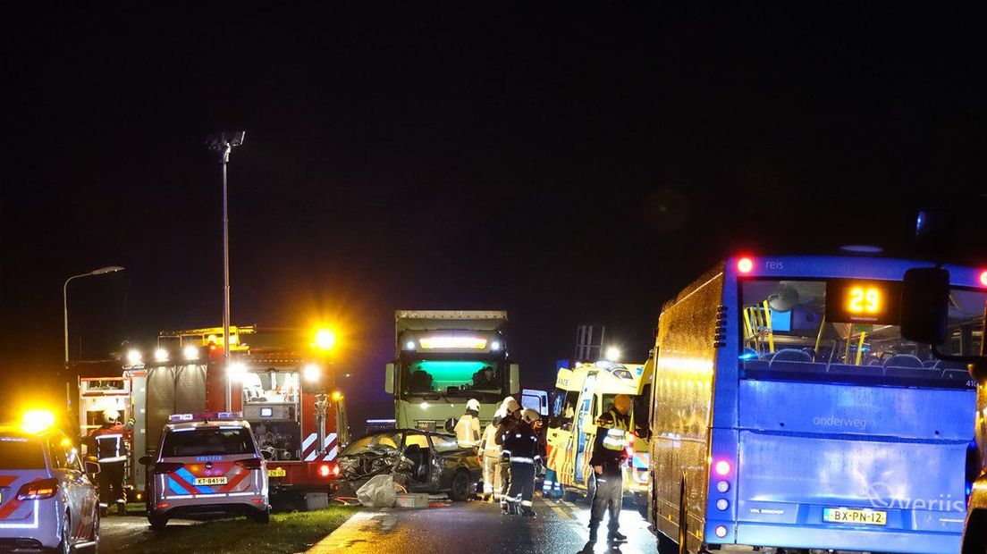 Dodelijk ongeluk op N377 bij De Krim (Rechten: Van Oost Media)