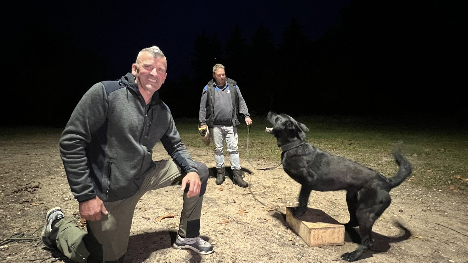 Hondengeblaf en pistoolschoten betekent einde voor vereniging: ‘Schandalig’