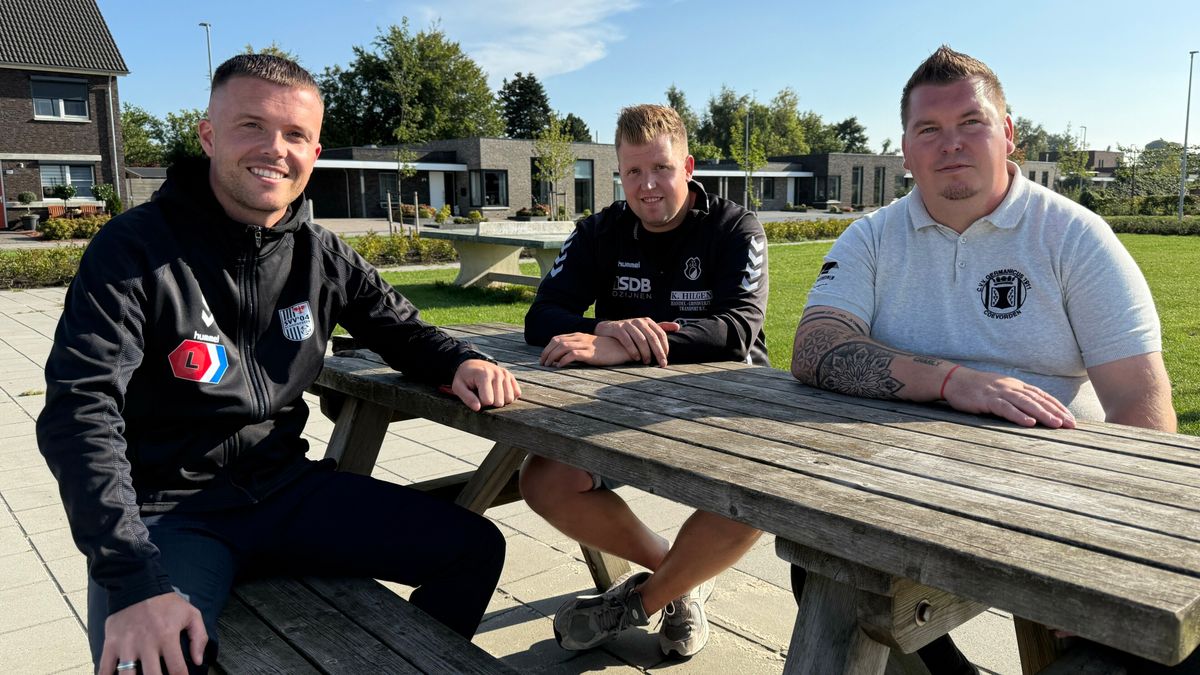 In Emmer-Compascuum wonen drie hoofdtrainers binnen één minuut lopen van elkaar