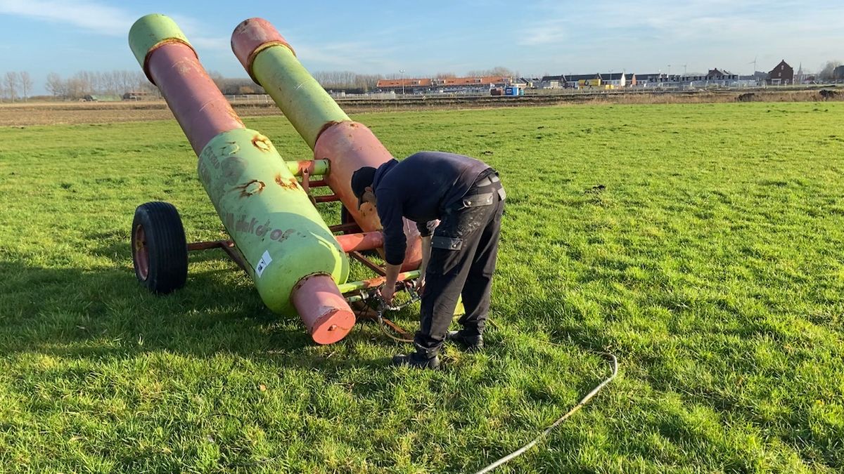 Carbidschieten in Abbenbroek: 'hoop lawaai maar wel veilig'